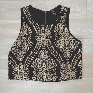 Cropped blouse with gold sequins